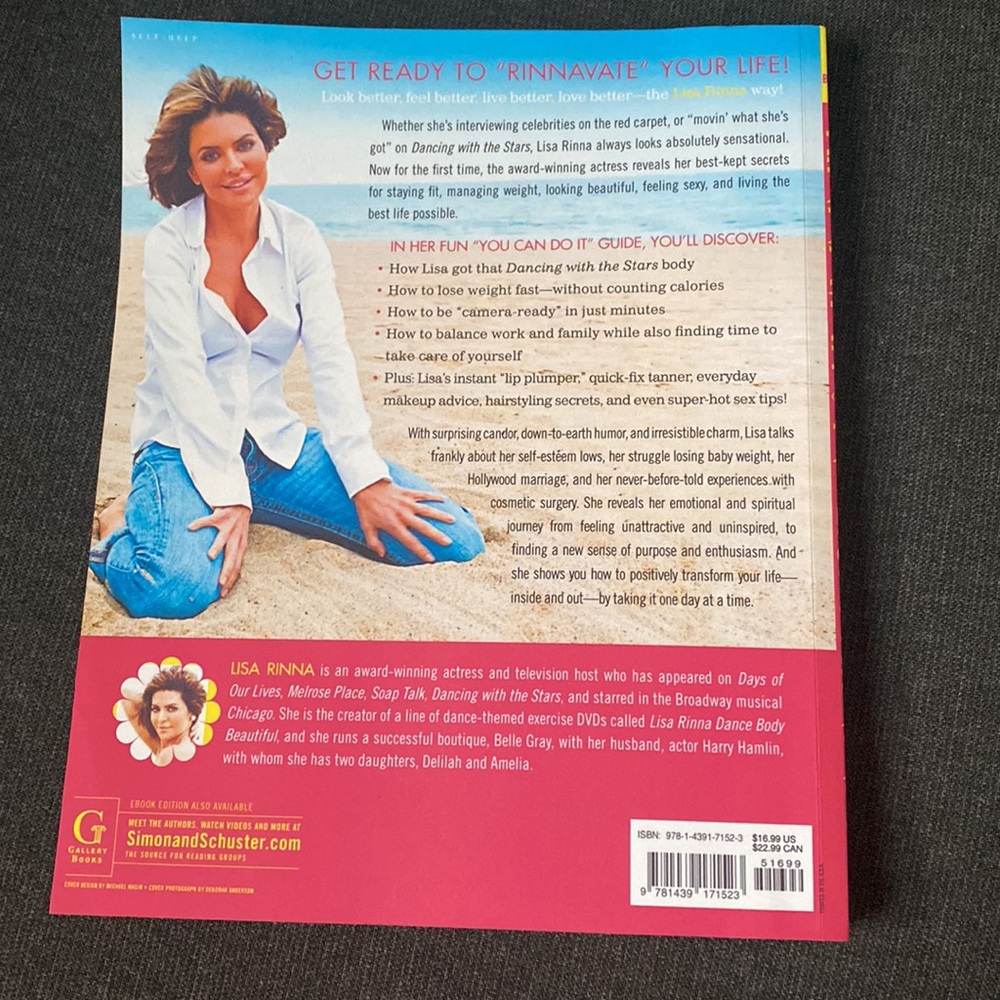 New Rinnavation book by Lisa Rinna - Picture 2 of 2